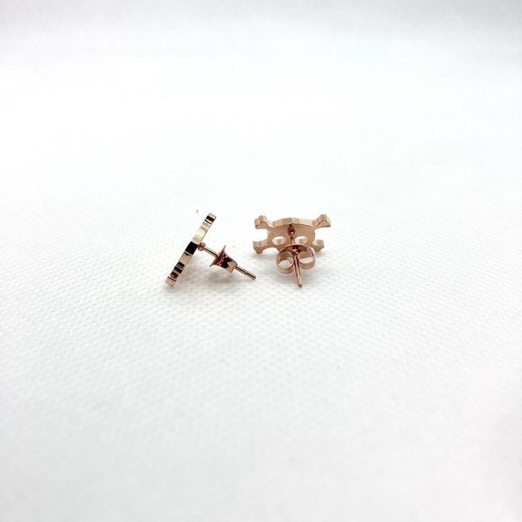 ROSE Gold Skull and Crossbones Earring Pair - Picture 5 of 8